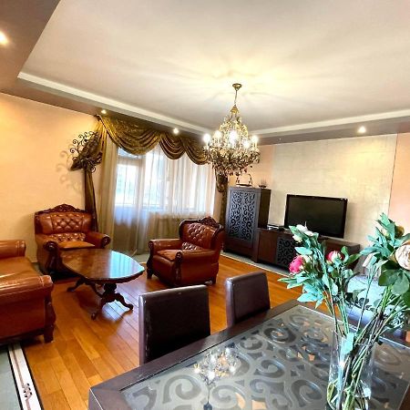 Apartments Emili Yerevan Exterior photo